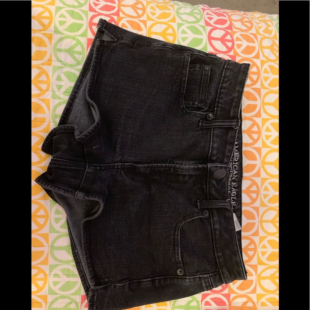 American eagle black shorts